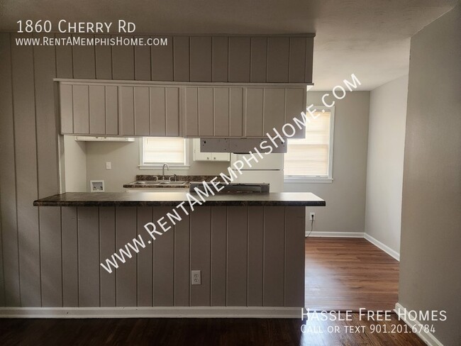 Building Photo - 3Bd/1.5Ba Single Family House