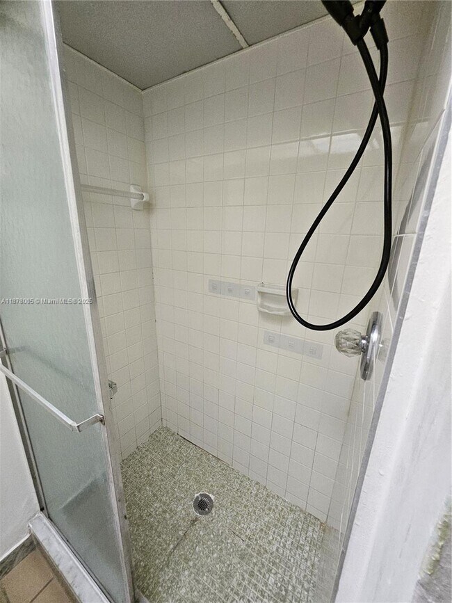 Building Photo - 7820 S Colony Cir