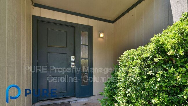 Building Photo - 521 Hickory Hill Dr