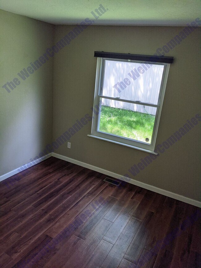 Building Photo - Now leasing for August!