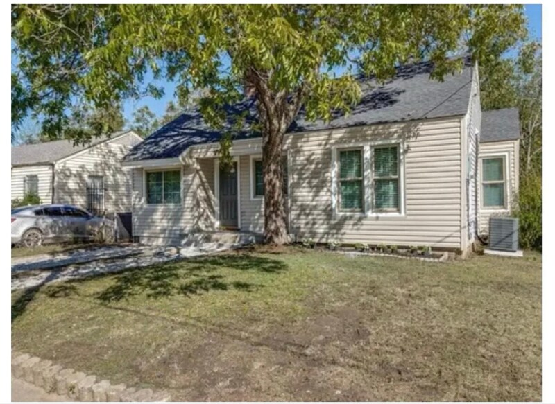 Building Photo - 1406 Harlandale Ave