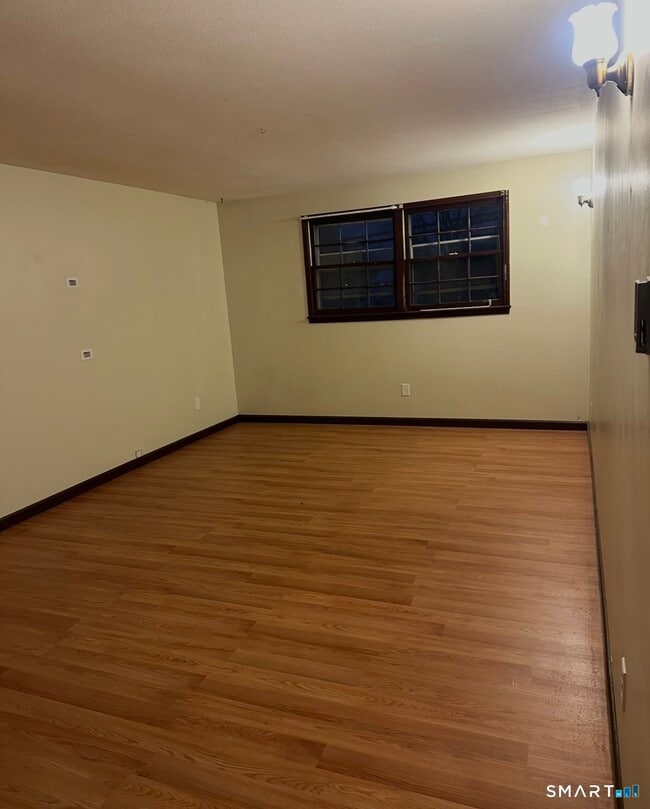 Building Photo - 66 Talmadge St