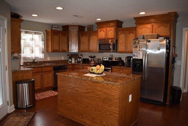 Building Photo - 3950 Cantle Dr