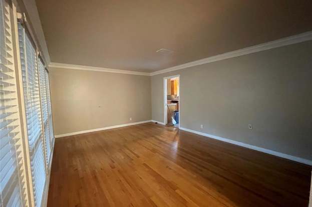 Building Photo - 5238 Beechnut St
