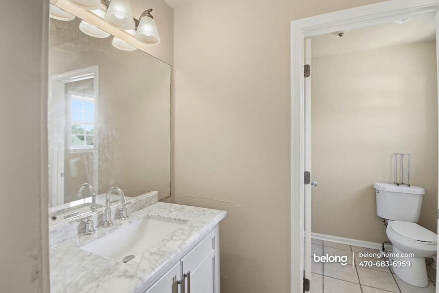 Building Photo - 505 Anglewood Trace