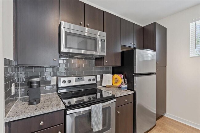 Building Photo - 1900 Barton Springs Rd