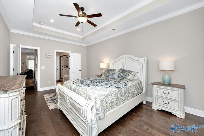 Building Photo - 200 St Louis St