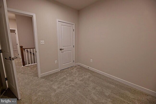 Building Photo - 9390 Tanfield Dr
