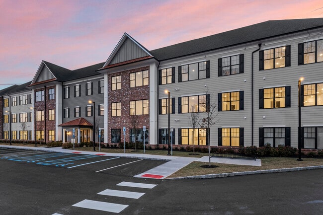 Building Photo - Allure at Vosseller