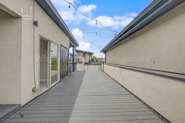 Building Photo - 5737 W 17th Ave