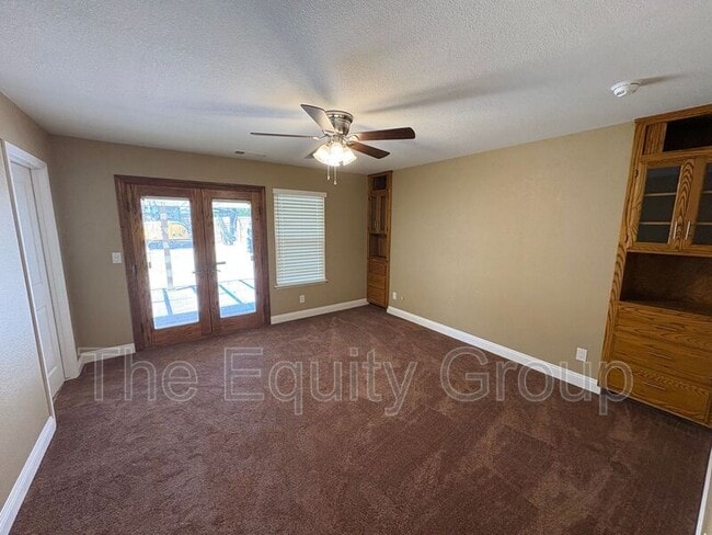 Building Photo - 2322 E Vassar Dr