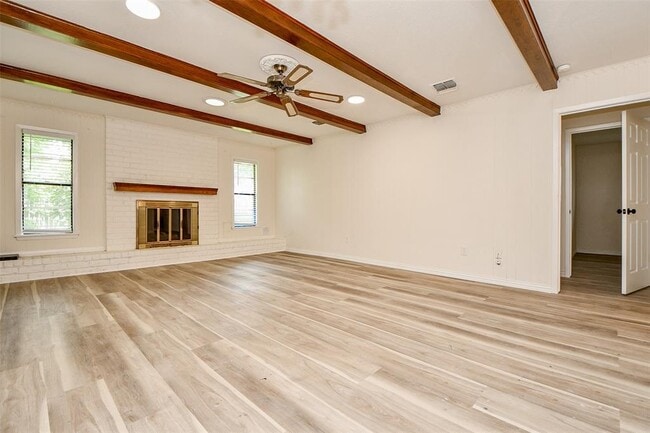 Building Photo - 162 Bluebonnet St