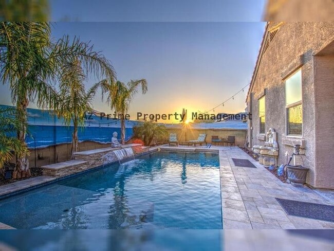 Building Photo - 30945 W Picadilly Rd