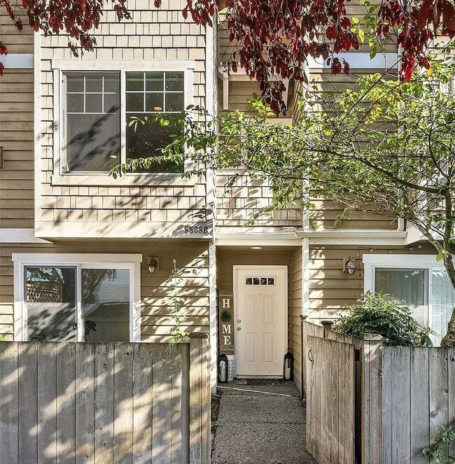 Primary Photo - 8508 Nesbit Ave N