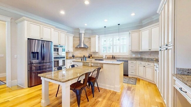 Building Photo - 321 Madison Grove Blvd