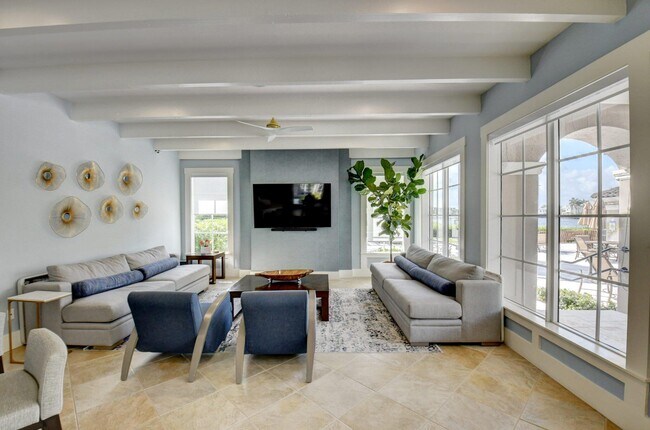 Building Photo - 3606 S Ocean Blvd