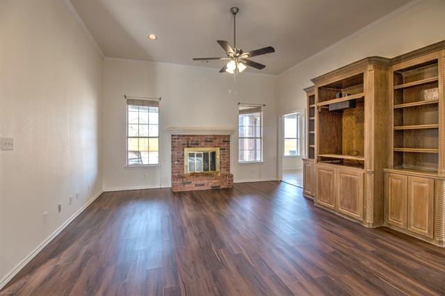 Building Photo - 1400 N St Charles Ave