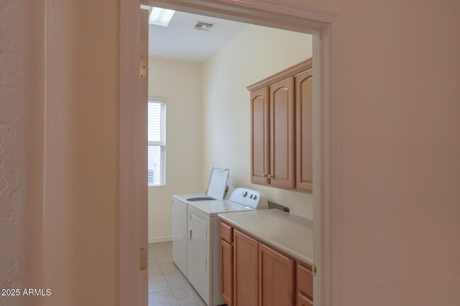 Building Photo - 13417 W La Vina Dr