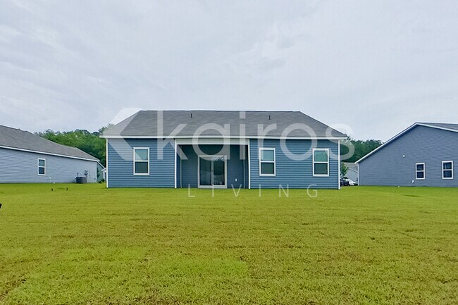 Building Photo - 639 Castillo Dr