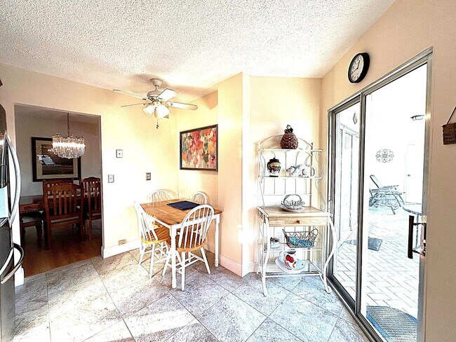 Building Photo - 3951 Via Poinciana