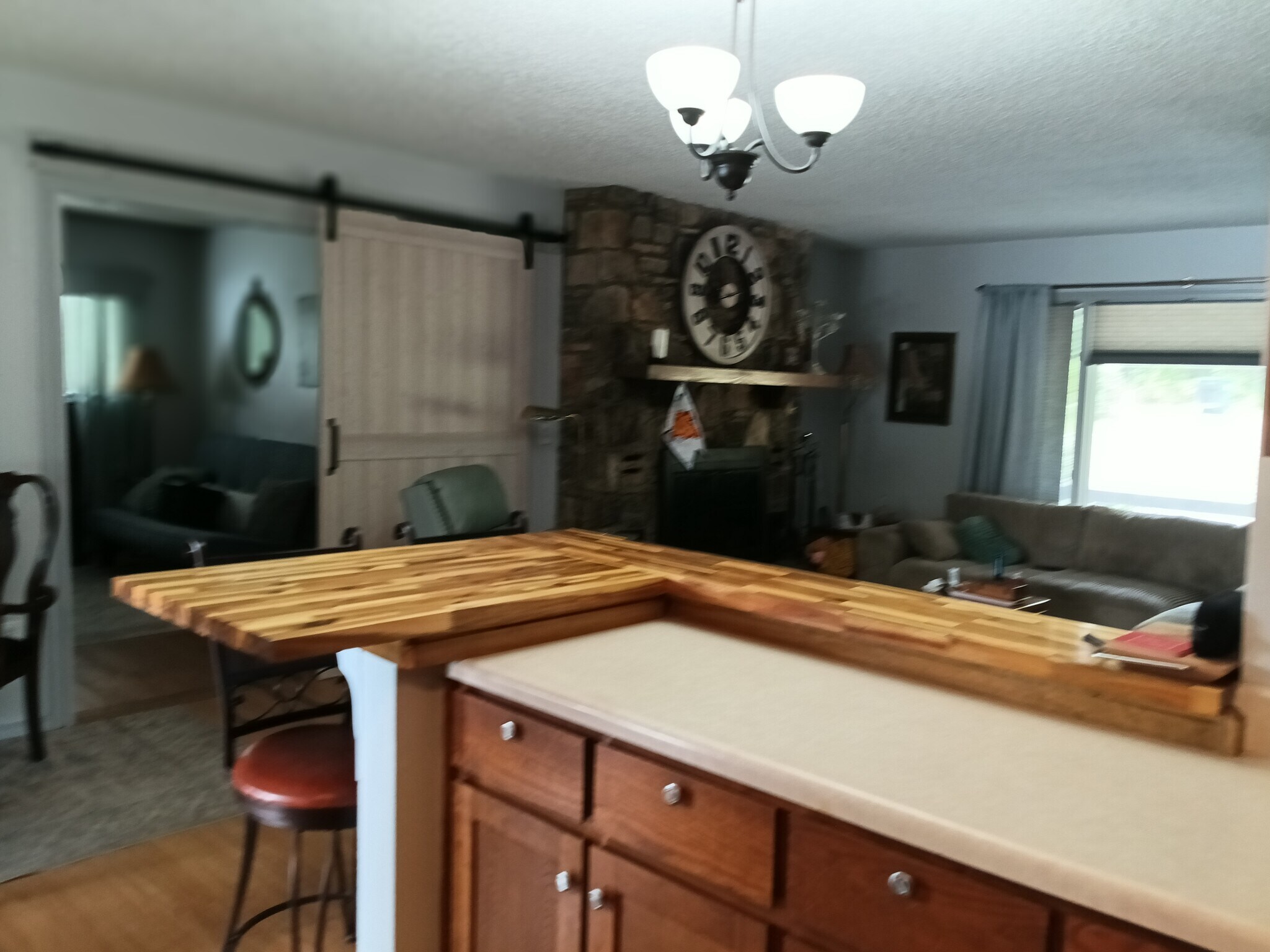 Kitchen woodblock bar - 83 Monongahela Dr