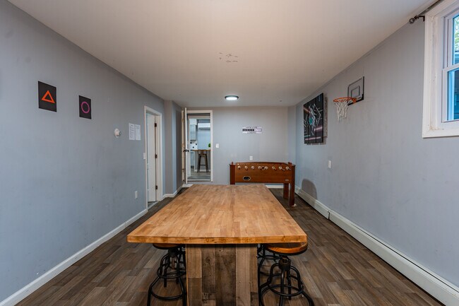 Building Photo - 173 Mountainview Rd