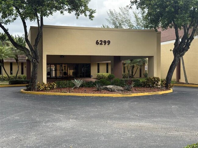 Building Photo - 5801 NW 62nd Ave