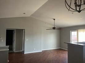 Building Photo - 1004 Enfield Dr