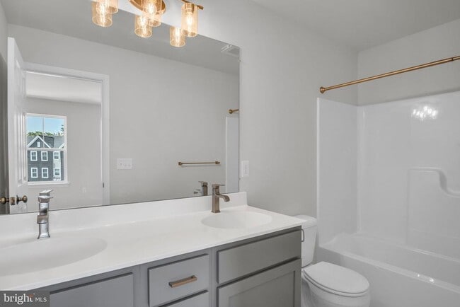 Building Photo - 16 Morgan Cir