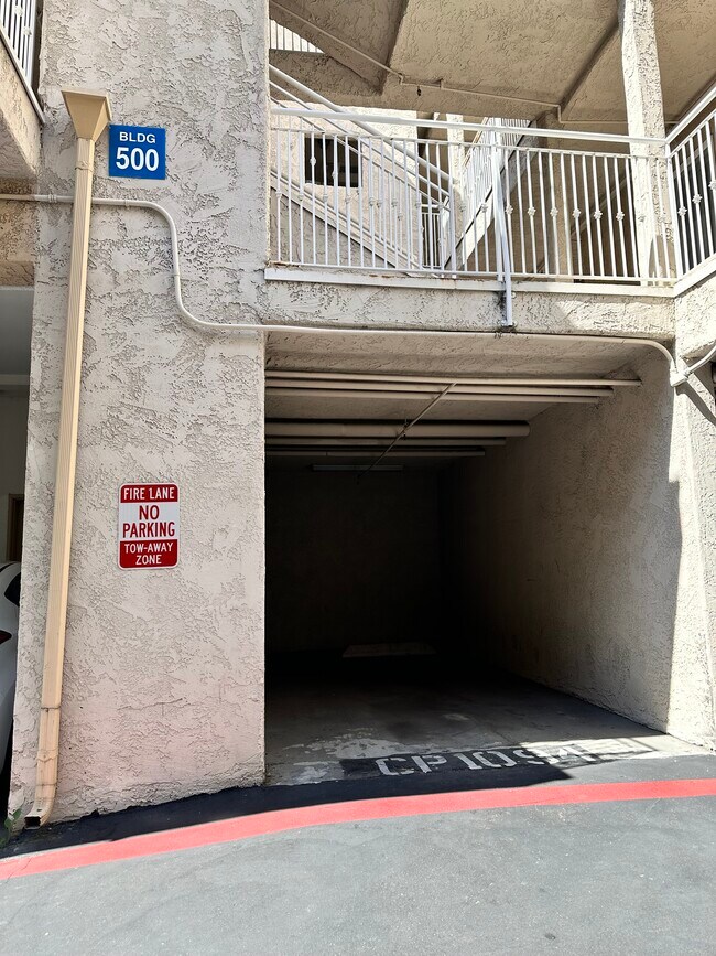 Building Photo - 5252 Orange Ave, #103