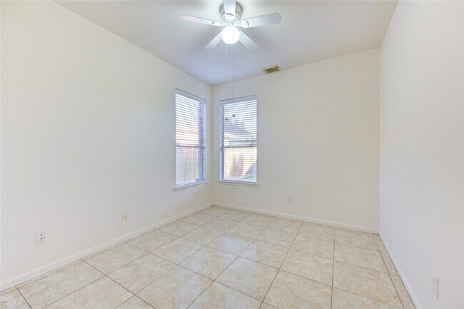 Building Photo - 21735 Oakbridge Park Ln