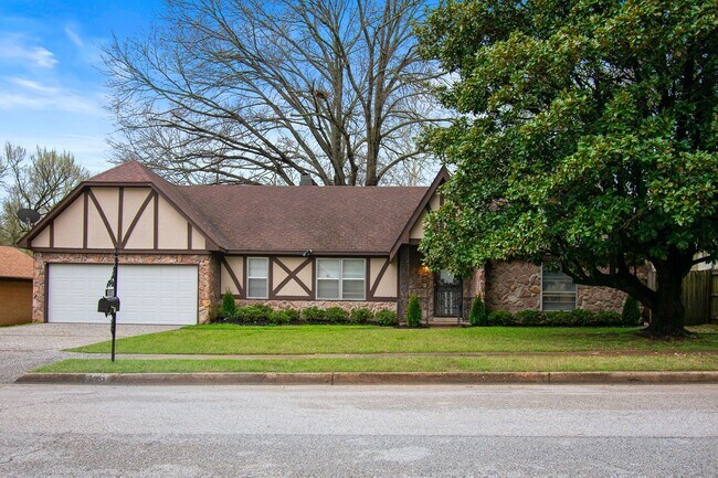 Primary Photo - Spacious Renovated Home with Fenced Yard !
