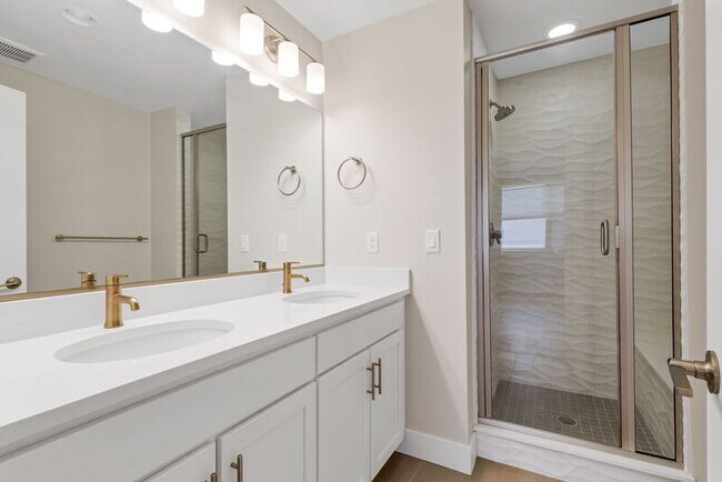 Building Photo - 1632 Quitman St