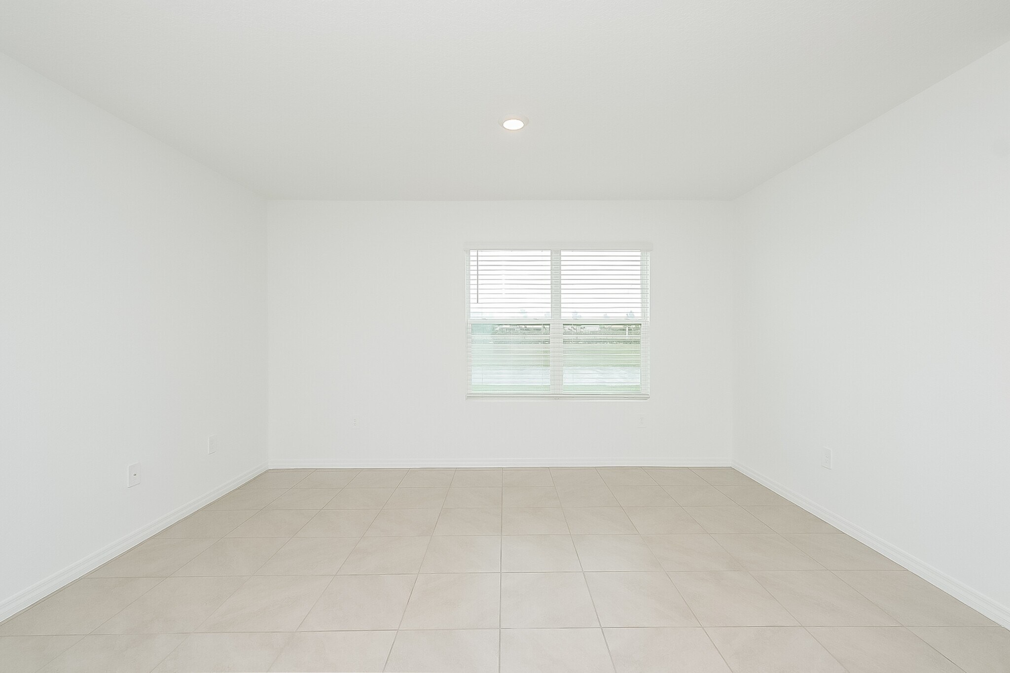 Building Photo - 17226 Reserva Dr