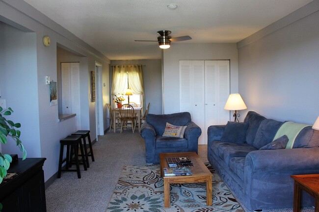 Building Photo - **WINTER RENTAL** Fully Furnished & Ready ...