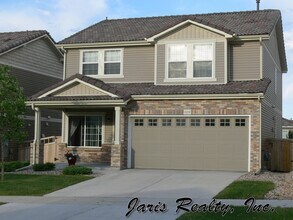 Building Photo - Immaculate just update  in the 4BR The Meadows