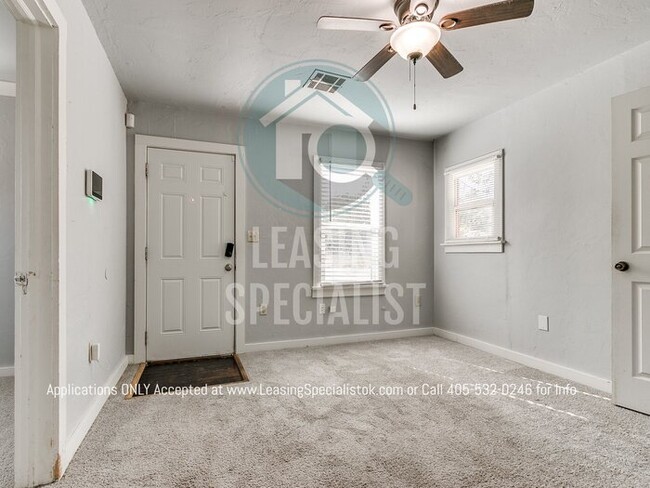 Building Photo - MOVE IN SPECIAL! Charming NW Oklahoma City...