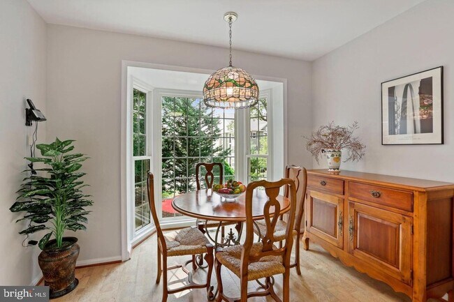 Building Photo - 6571 Snowbell Ln