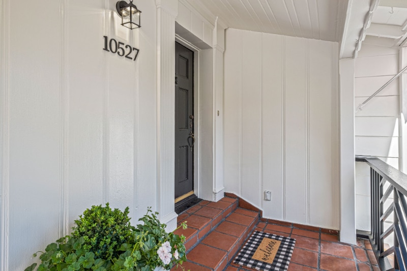 Building Photo - 10527 Le Conte Ave