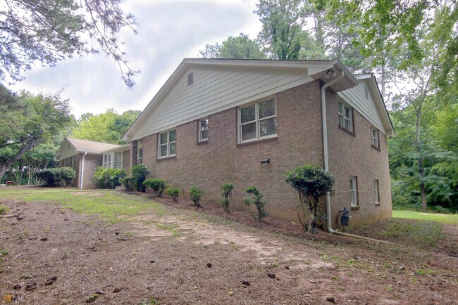 Building Photo - 130 Aspen Way