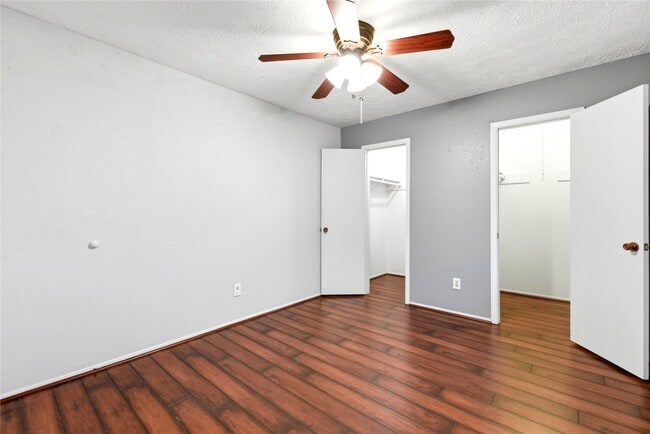 Building Photo - 6009 Leafwood Cir