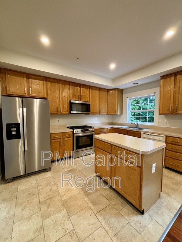 Building Photo - 20800 Mountain Lake Terrace