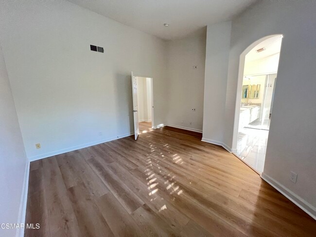 Building Photo - 4783 Rhapsody Dr