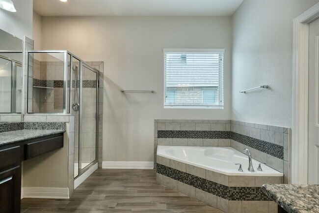 Building Photo - 108 Coral Bean Way