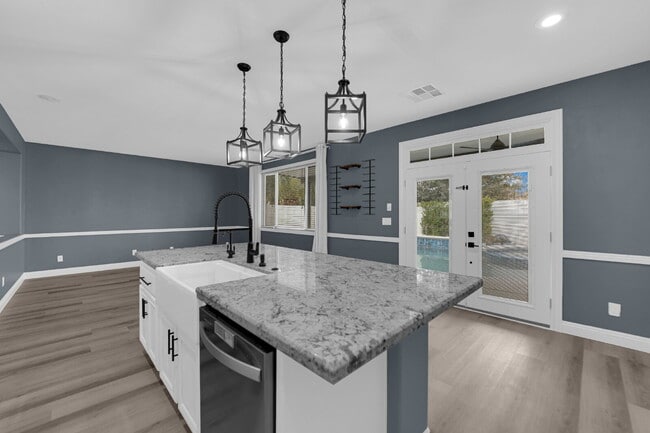 Building Photo - 4319 N Thunder Twice St