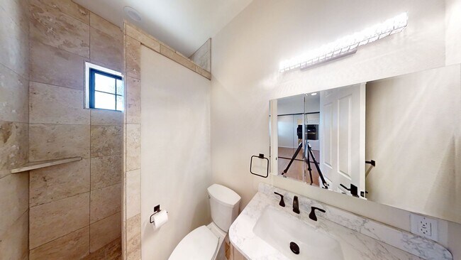 Building Photo - 37420 Leta Dr