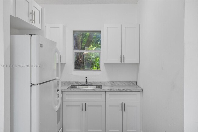 Building Photo - 1601 NW 50th St