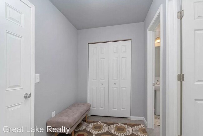 Building Photo - 4 br, 2.5 bath House - 8782 Tiburon Lane