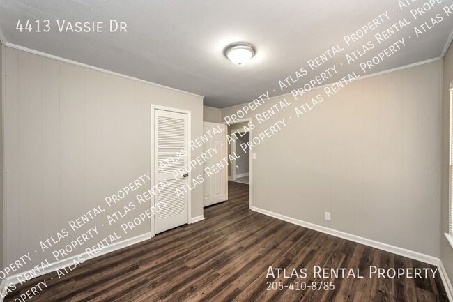 Building Photo - 4413 Vassie Dr