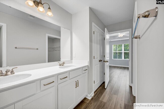 Building Photo - 226 Flatsedge Ct